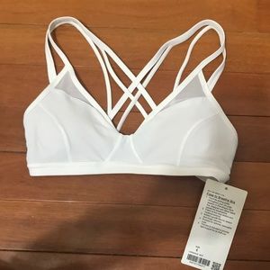 Lululemon Ease to breathe bra